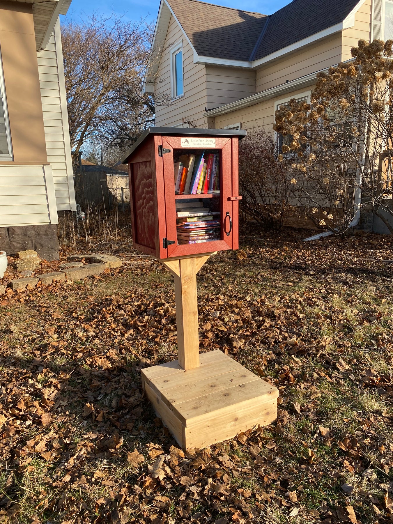 Step Stool Library Post and Topper – Little Free Library