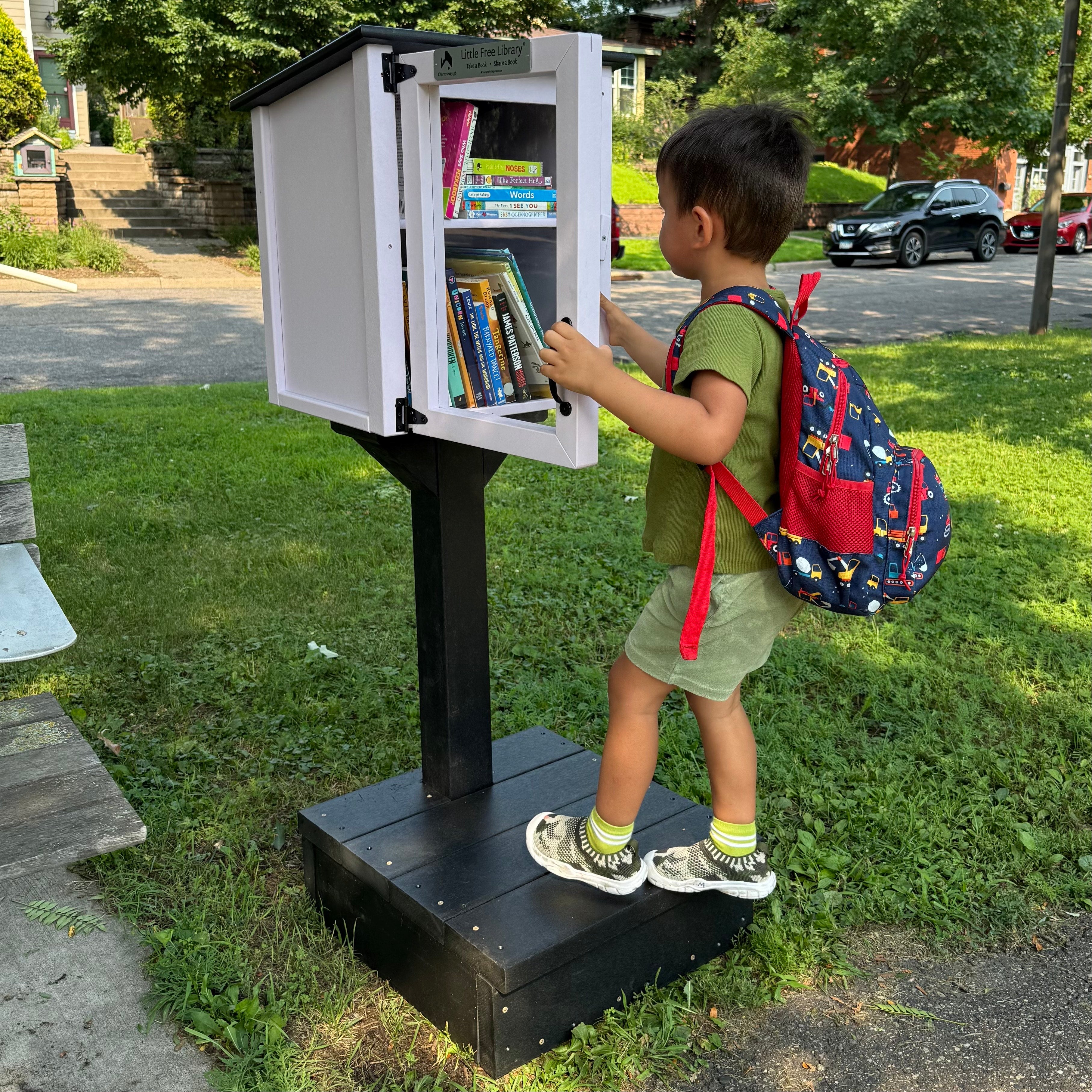 Composite Step Stool Library Post and Topper – Little Free Library