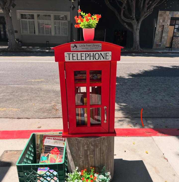 Telephone Booth Little Free Library