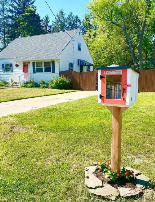 Library Post with Topper Kit – Little Free Library